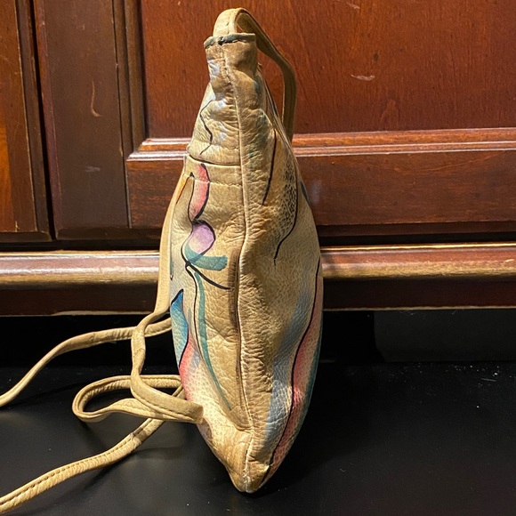 Abstract Hand painted vintage Design Tan Crossbody Bag - Picture 4 of 16